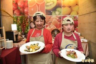 點餐送餐樣樣來 客人滿意是喜憨兒勤奮的動力