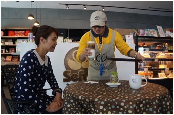 喜憨兒庇護員工各司其職  喜憨兒庇護商店輕食飲料好品質