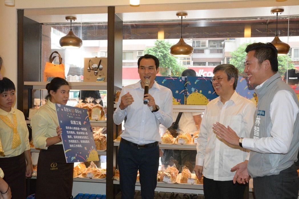 喜憨兒做月老 餐廳是愛的平台