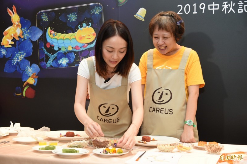 喜憨兒推出幾米月餅禮盒 邀請藍帶主廚展食尚美學