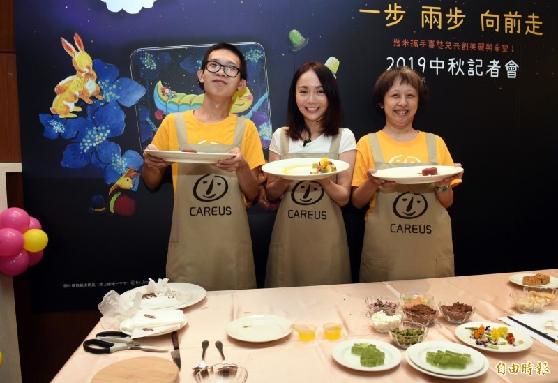 喜憨兒推出幾米月餅禮盒 邀請藍帶主廚展食尚美學