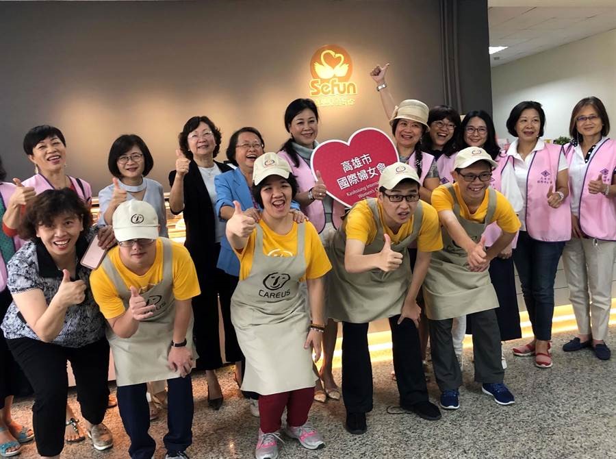 憨兒服務喜歡你咖啡市府店換裝開幕 洽公民眾更舒適