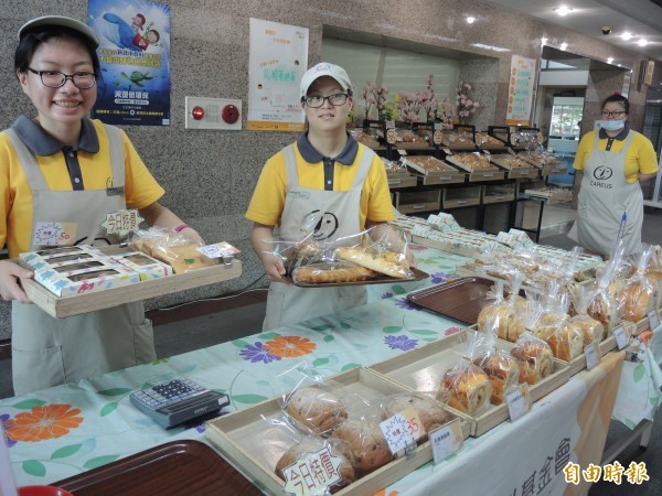 喜憨兒烘焙屋駐點致理科大互惠 新北勞局盼推展