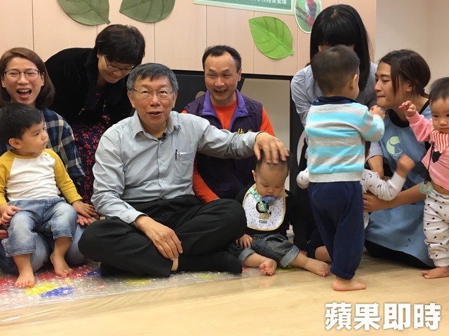 柯文哲參觀興隆公宅2區社福設施